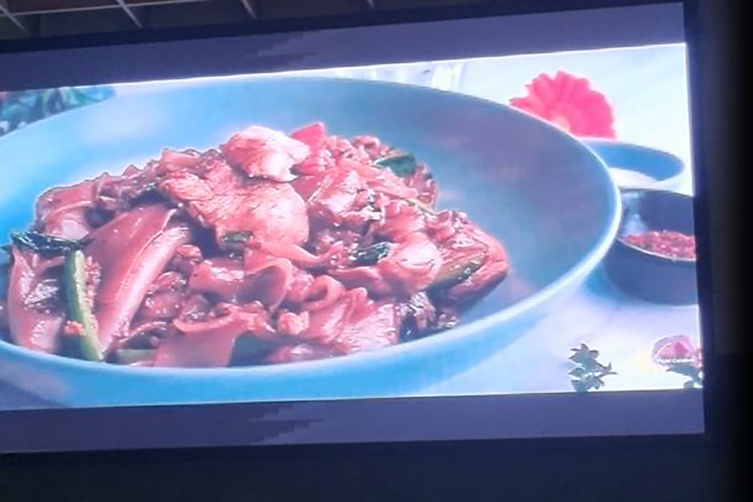 کافه رستوران روز زعفرانیه